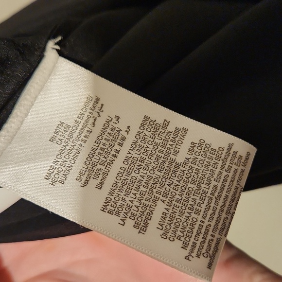 ❤️ BCBGMAXAZRIA SAMMIE SILK TOP, XS - Picture 7 of 13